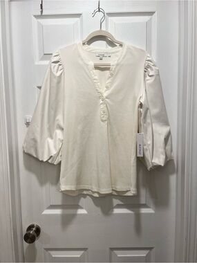 Chico's Cream Puff-Sleeve Henley in Ivory